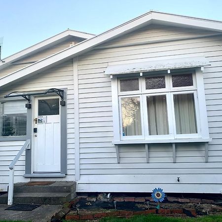 Rs Two-Bedroom Apartment Palmerston North Eksteriør bilde